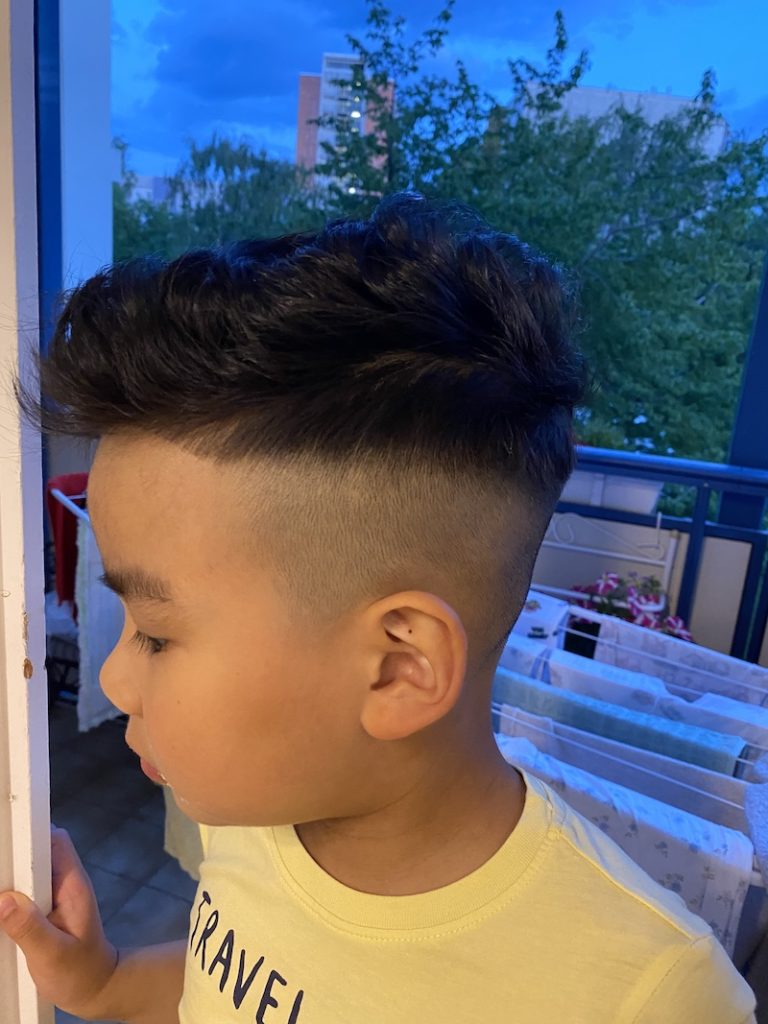 Kind Haarschnitt